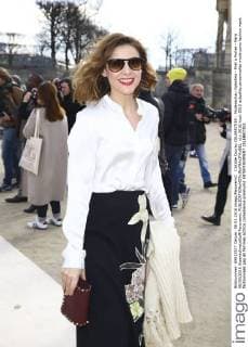 Clotilde Courau CELEBRITIES : Modenschau Valentino - Pret a Porter - Paris 08 03 2016 GwendolineLeGoff Panoramic 