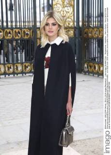 Lala Rudge CELEBRITIES : Modenschau Valentino - Pret a Porter - Paris 08 03 2016 GwendolineLeGoff Panoramic 