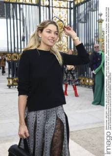 Jessica Hart CELEBRITIES : Modenschau Valentino - Pret a Porter - Paris 08 03 2016 GwendolineLeGoff Panoramic 