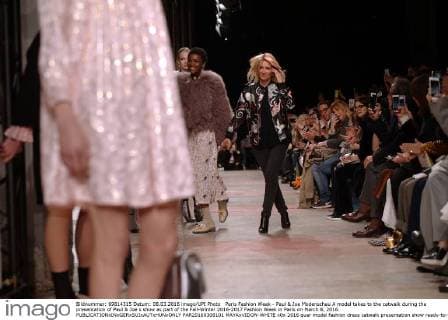 Paris Fashion Week - Paul & Joe Modenschau A model takes to the catwalk during the presentation of Paul & Joe s show as part of the Fall-Winter 2016-2017 Fashion Week in Paris on March 8, 2016.  PAR20160308101 MAYAxVIDON-WHITE