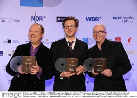 Die drei ??? Schauspieler Jens Wawrczeck, Andreas Fröhlich, Oliver Rohrbeck posieren am 08.03.2016 in Köln vor der Verleihung des Deutschen Hörbuchpreis 2016 . Mit der Verleihung des Deutschen Hörbuchpreises beginnt das internationale Literaturfestival.