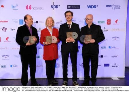 Die drei ??? Schauspieler Jens Wawrczeck, Andreas Fröhlich, Oliver Rohrbeck und Produzentin Heikedine Körting posieren am 08.03.2016 in Köln vor der Verleihung des Deutschen Hörbuchpreis 2016 . Mit der Verleihung des Deutschen Hörbuchpreises beginnt das internationale Literaturfestival.
