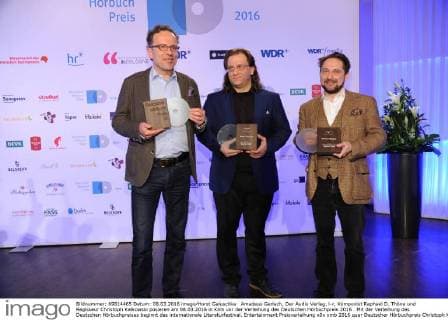 Amadeus Gerlach, Der Audio Verlag, l-r, Komponist Raphael D. Thöne und Regisseur Christoph Kalkowski posieren am 08.03.2016 in Köln vor der Verleihung des Deutschen Hörbuchpreis 2016 . Mit der Verleihung des Deutschen Hörbuchpreises beginnt das internationale Literaturfestival.
