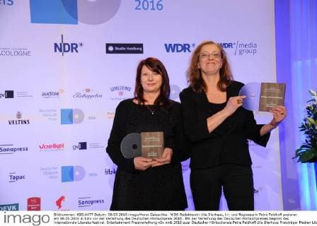 WDR Redakteurin Ulla Illerhaus, l-r, und Regisseurin Petra Feldhoff posieren am 08.03.2016 in Köln vor der Verleihung des Deutschen Hörbuchpreis 2016 . Mit der Verleihung des Deutschen Hörbuchpreises beginnt das internationale Literaturfestival.