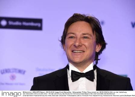Schauspieler Philipp Moog posiert am 08.03.2016 in Köln vor der Verleihung des Deutschen Hörbuchpreis 2016 . Mit der Verleihung des Deutschen Hörbuchpreises beginnt das internationale Literaturfestival.