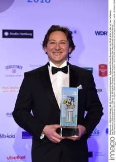 Schauspieler Philipp Moog posiert am 08.03.2016 in Köln vor der Verleihung des Deutschen Hörbuchpreis 2016 . Mit der Verleihung des Deutschen Hörbuchpreises beginnt das internationale Literaturfestival.