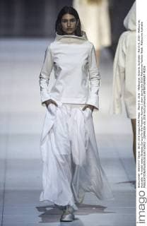 March 8, 2016 - Melbourne, Victoria, Australia - March 8, 2016 - Melbourne, Australia - A model wears Strateas.Carlucci for the Premium Runway 1 show during the 2016 Melbourne Fashion Week. Melbourne Australia - ZUMAk106