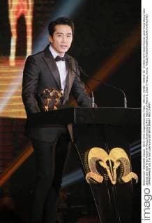 MACAU, CHINA - MARCH 08: (CHINA OUT) South Korean actor Song Seung-heon attends the Gold Aries Award Of Macau International Film Festival on March 8, 2016 in Macau, China.  CFP480844628
