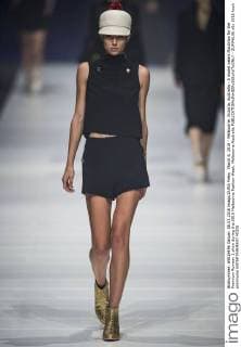 March 8, 2016 - Melbourne, Victoria, Australia - A model wears MacGraw for the Premium Runway 2 show during the 2016 Melbourne Fashion Week. Melbourne Australia - ZUMAk106