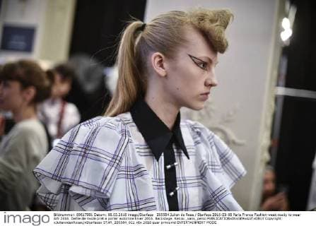 205584 Julien de Rosa Starface 2016-03-08 Paris France Fashion week ready to wear AW 2016. Defile de mode pret a porter automne hiver 2016. Backstage. Kenzo _sans_perso  Copyright: xJulienxdexRosax xStarfacex STAR_205584_021