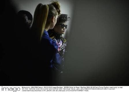 205584 Julien de Rosa Starface 2016-03-08 Paris France Fashion week ready to wear AW 2016. Defile de mode pret a porter automne hiver 2016. Backstage. Kenzo _sans_perso  Copyright: xJulienxdexRosax xStarfacex STAR_205584_026