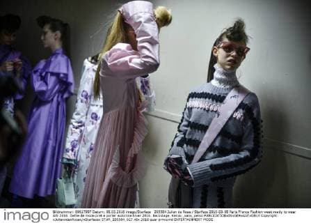 205584 Julien de Rosa Starface 2016-03-08 Paris France Fashion week ready to wear AW 2016. Defile de mode pret a porter automne hiver 2016. Backstage. Kenzo _sans_perso  Copyright: xJulienxdexRosax xStarfacex STAR_205584_027