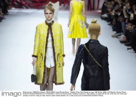 Shiatzy Chen Paris Ready to wear Fall Winter 2016, 644 Cordon Cordon Press  alfonsoxjimenezxvalero Shiatzy Chenshow , Paris Ready to wear Fall Winter 2016
