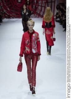 Shiatzy Chen Paris Ready to wear Fall Winter 2016, 644 Cordon Cordon Press  alfonsoxjimenezxvalero Shiatzy Chenshow , Paris Ready to wear Fall Winter 2016
