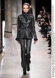 205609 Marineau Starface 2016-03-08 Paris France Fashion week ready to wear AW 2016. Defile de mode pret a porter automne hiver 2016. Paul & Joe. Editorial use only  Copyright: xMarineaux STAR_205609_032