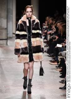 205609 Marineau Starface 2016-03-08 Paris France Fashion week ready to wear AW 2016. Defile de mode pret a porter automne hiver 2016. Paul & Joe. Editorial use only  Copyright: xMarineaux STAR_205609_038