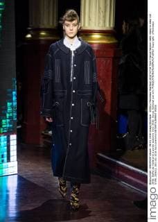 205612 Marineau Starface 2016-03-08 Paris France Fashion week ready to wear AW 2016. Defile de mode pret a porter automne hiver 2016. Kenzo. Editorial use only  Copyright: xMarineaux STAR_205612_003