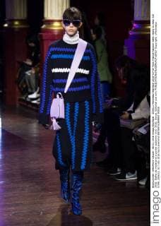 205612 Marineau Starface 2016-03-08 Paris France Fashion week ready to wear AW 2016. Defile de mode pret a porter automne hiver 2016. Kenzo. Editorial use only  Copyright: xMarineaux STAR_205612_017