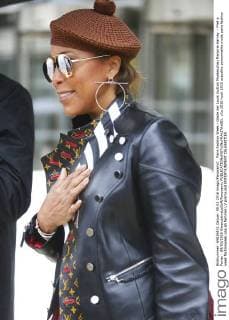 Paris Fashion Week - Gäste der Louis Vuitton Modenschau Marjorie Harvey - Pret a Porter - 09 03 2016 GwendolineLeGoff Panoramic 