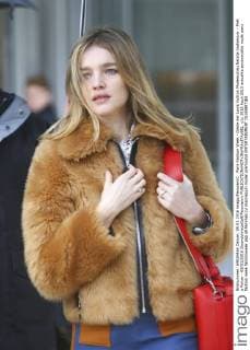 Paris Fashion Week - Gäste der Louis Vuitton Modenschau Natalia Vodianova - Pret a Porter - 09 03 2016 GwendolineLeGoff Panoramic 