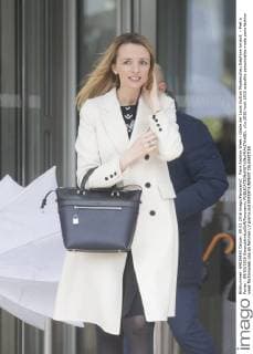 Paris Fashion Week - Gäste der Louis Vuitton Modenschau Delphine Arnault - Pret a Porter - 09 03 2016 GwendolineLeGoff Panoramic 