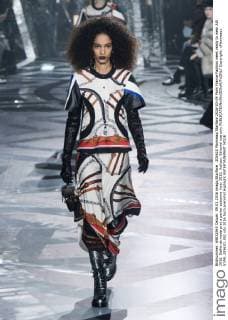 205620 Marineau Starface 2016-03-09 Paris France Fashion week ready to wear AW 2016. Defile de mode pret a porter automne hiver 2016. Vuitton. Editorial use only  Copyright: xMarineaux STAR_205620_002