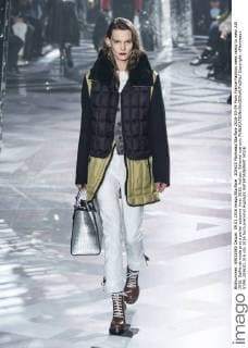 205620 Marineau Starface 2016-03-09 Paris France Fashion week ready to wear AW 2016. Defile de mode pret a porter automne hiver 2016. Vuitton. Editorial use only  Copyright: xMarineaux STAR_205620_016