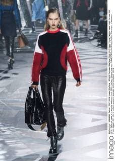205620 Marineau Starface 2016-03-09 Paris France Fashion week ready to wear AW 2016. Defile de mode pret a porter automne hiver 2016. Vuitton. Editorial use only  Copyright: xMarineaux STAR_205620_017