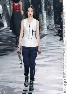205620 Marineau Starface 2016-03-09 Paris France Fashion week ready to wear AW 2016. Defile de mode pret a porter automne hiver 2016. Vuitton. Editorial use only  Copyright: xMarineaux STAR_205620_041