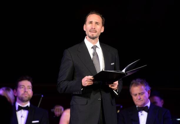 London: Prinz Charles empfängt Gäste zu Galakonzert . London, United Kingdom. Children and the Arts gala concert. Joseph Fiennes performs as the Prince of Wales hosts a gala concert marking the 10th anniversary of the Children and the Arts charity at St James s Palace, London.  xWPAxRotax xi-Imagesx IIM-12161-0011