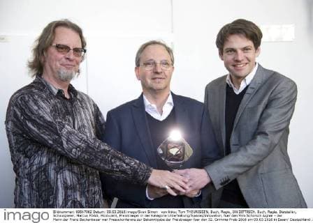 von links: Tom THEUNISSEN, Buch, Regie, Olli DITTRICH, Buch, Regie, Darsteller, Schauspieler, Marcus FOAG, Produzent, Preistraeger in der Kategorie Unterhaltung Spezial Innovation, fuer den Film Schorsch Aigner - der Mann der Franz Beckenbauer war Pressekonferenz zur Bekanntgabe der Preistraeger fuer den 52. Grimme-Preis 2016 am 09.03.2016 in Essen Deutschland.