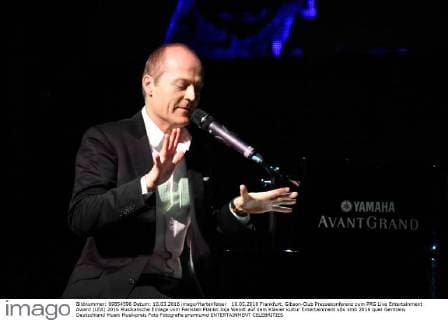 10.03.2016 Frankfurt, Gibson-Club Pressekonferenz zum PRG Live Entertainment Award (LEA) 2016 Musikalische Einlage vom Feinsten Pianist Joja Wendt auf dem Klavier