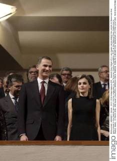 Spanish King Felipe VI (L) and Queen Letizia attend the concert In Memoriam that pays tribute to the Spanish terrorism victims, organized by the Terrorism Victims Foundation (FVT) at the National Music Auditorium in Madrid, Spain, 10 March 2016. EFE Javier Lizon POOL SPANISH KINGS PRESIDE TRIBUTE CONCERT FOR TERRORISM VICTIMS !ACHTUNG: NUR REDAKTIONELLE NUTZUNG!  GRA400 20160310-635932397262930030
