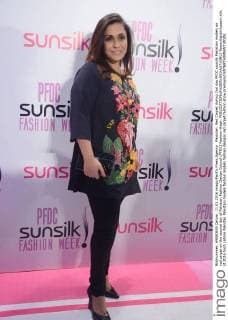 Pakistan: Red Carpet during 2nd day PFDC sunsilk Pakistani models on red carpet on the second day of Pakistan Fashion Design Council (PFDC) Fashion Week.  RanaxSajidxHussain