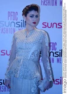 Pakistan: Red Carpet during 2nd day PFDC sunsilk Pakistani models on red carpet on the second day of Pakistan Fashion Design Council (PFDC) Fashion Week.  RanaxSajidxHussain