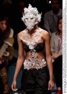 March 11, 2016 - Lisbon, Portugal - A model presents a creation from the Portuguese fashion designer Valentim Quaresma Fall Winter 2016 2017 collection during the Lisbon Fashion Week on March 11, 2016 in Lisbon, Portugal. This year Lisbon Fashion Week celebrates the 25th anniversary. Lisbon Portugal  - ZUMAn230