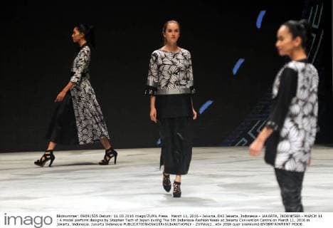 March 11, 2016 - Jakarta, DKI Jakarta, Indonesia - JAKARTA, INDONESIA - MARCH 11 : A model perform designs by Stephan Tach of Japan during The 5th Indonesia Fashion Week at Jakarta Convention Centre on March 11, 2016 in Jakarta, Indonesia. Jakarta Indonesia - ZUMAys1_