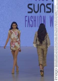 Pakistan: PFDC sunsilk fashion week in Lahore Pakistani model presents creations by famous designer Kamiar Rokni on the third day of Pakistan Fashion Design Council (PFDC) Sunsilk Fashion Week 2016.  RanaxSajidxHussain