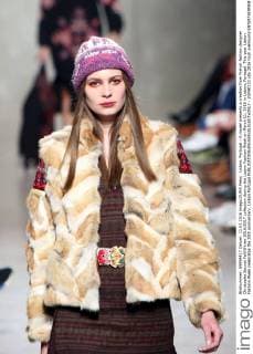 Lisbon, Portugal - A model presents a creation from French fashion designer Christophe Sauvat Fall Winter 2016 2017 collection during the Lisbon Fashion Week on March 11, 2016 in Lisbon, Portugal. This year Lisbon Fashion Week celebrates the 25th anniversary. Lisbon Portugal - ZUMAf123
