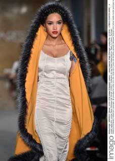 Lisboa Fashion Week Portugal, Lisbon,Mar. 12,2016 - LISBOA FASHION WEEK - A model walks the runway Rose Palhares Fall Winter 2016 17 Collection during Moda Lisboa Fashion Week, in Lisbon, Portugal.  Copyright: BrunoxdexCarvalho
