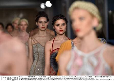 Lisboa Fashion Week Portugal, Lisbon,Mar. 12,2016 - LISBOA FASHION WEEK - A model walks the runway Rose Palhares Fall Winter 2016 17 Collection during Moda Lisboa Fashion Week, in Lisbon, Portugal.  Copyright: BrunoxdexCarvalho