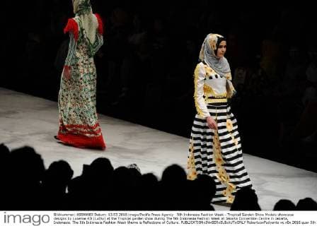 5th Indonesia Fashion Week - Tropical Garden Show Models showcase designs by Lusense KD (Luthy) at the Tropical garden show during The 5th Indonesia Fashion Week at Jakarta Convention Centre in Jakarta, Indonesia. The 5th Indonesia Fashion Week theme is Reflections of Culture.  RobertusxPudyanto