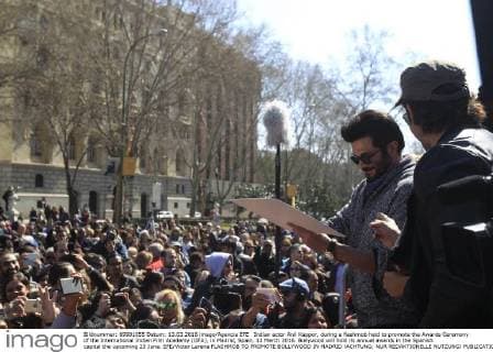 Indian actor Anil Kappor, during a flashmob held to promote the Awards Ceremony of the International Indian Film Academy (IIFA), in Madrid, Spain, 13 March 2016. Bollywood will hold its annual awards in the Spanish capital the upcoming 25 June. EFE Victor Lerena FLASHMOB TO PROMOTE BOLLYWOOD IN MADRID !ACHTUNG: NUR REDAKTIONELLE NUTZUNG!  GRA191 20160313-635934831401366457