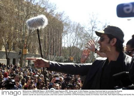 Indian actor Hrithik Roshan, during a flashmob held to promote the Awards Ceremony of the International Indian Film Academy (IIFA), in Madrid, Spain, 13 March 2016. Bollywood will hold its annual awards in the Spanish capital the upcoming 25 June. EFE Victor Lerena FLASHMOB TO PROMOTE BOLLYWOOD IN MADRID !ACHTUNG: NUR REDAKTIONELLE NUTZUNG!  GRA191 20160313-635934834030122457