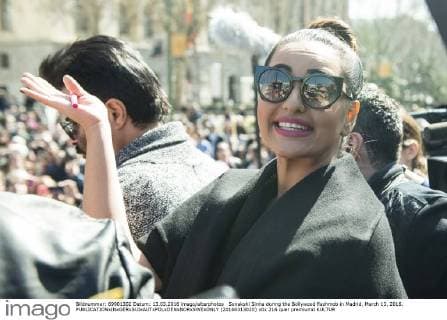 Sonakshi Sinha during the Bollywood flashmob in Madrid, March 13, 2016.  (20160313020)