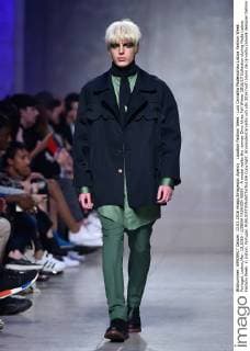 Lissabon Fashion Week - Luis Carvalho Modenschau Lisboa Fashion Week Portugal, Lisbon,Mar. 13,2016 - LISBOA FASHION WEEK - A model walks the runway Dino Alves Fall Winter 2016 17 Collection during Moda Lisboa Fashion Week, in Lisbon, Portugal.  Copyright: BrunoxdexCarvalho