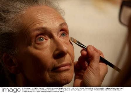 March 13, 2016 - Lisbon, Portugal - A model prepares backstage before a show of the Lisbon Fashion Week Fall Winter 2016 2017 on March 13, 2016 in Lisbon, Portugal. Lisbon Portugal  - ZUMAn230