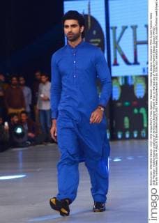 Pakistan : Khaadi Khas designs showcased in PFDC Sunsilk Fashion Week 2016 Pakistani model presents creations of the famous designer Khaadi Khas on the last day of Pakistan Fashion Design Council (PFDC) Sunsilk Fashion Week 2016.  RanaxSajidxHussain