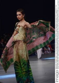 Pakistan : Khaadi Khas designs showcased in PFDC Sunsilk Fashion Week 2016 Pakistani model presents creations of the famous designer Khaadi Khas on the last day of Pakistan Fashion Design Council (PFDC) Sunsilk Fashion Week 2016.  RanaxSajidxHussain