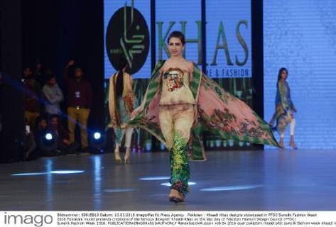 Pakistan : Khaadi Khas designs showcased in PFDC Sunsilk Fashion Week 2016 Pakistani model presents creations of the famous designer Khaadi Khas on the last day of Pakistan Fashion Design Council (PFDC) Sunsilk Fashion Week 2016.  RanaxSajidxHussain